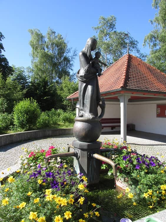Dorfbrunnen - Image 1