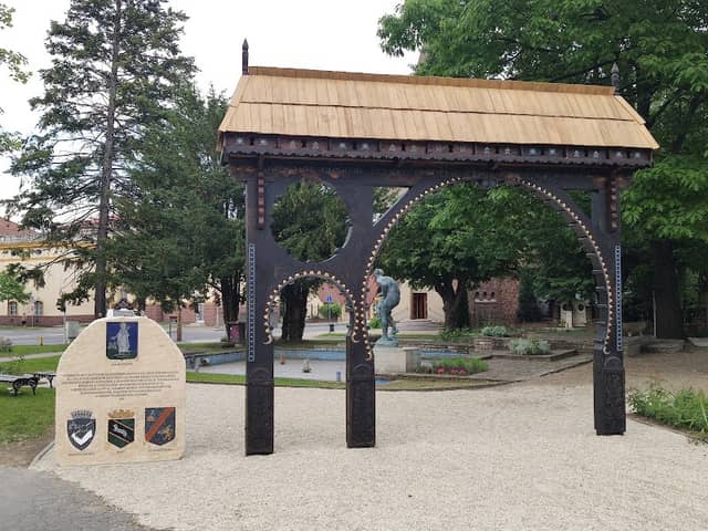 Székelykapu - Image 1