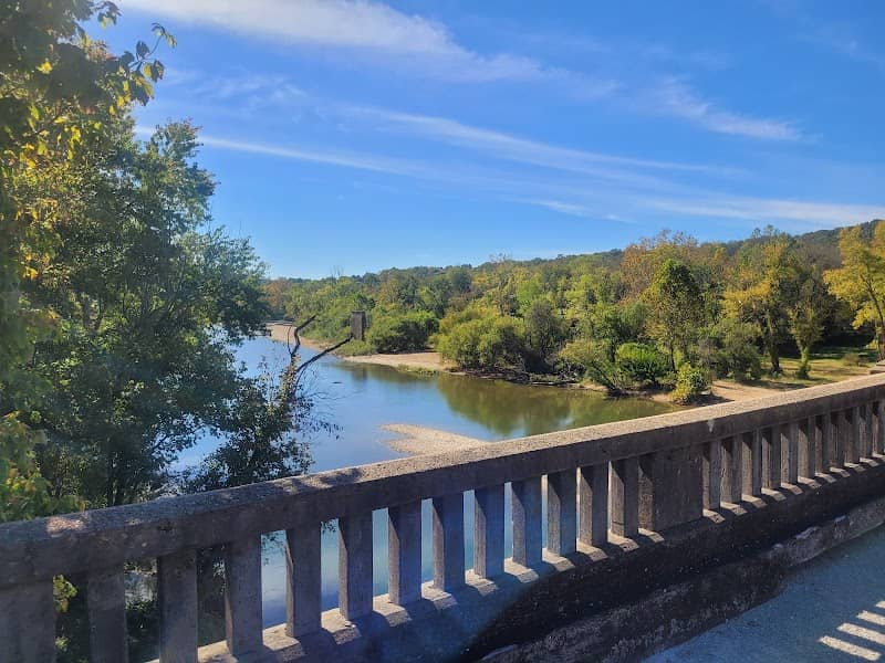 Y Bridge Park - Image 1
