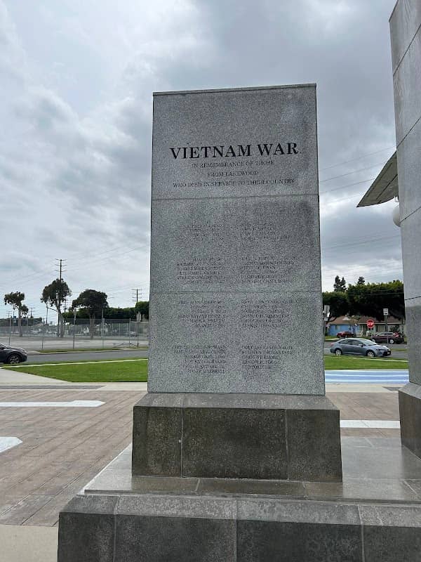Vietnam Memorial Plaza | Del Valle Park - Image 1