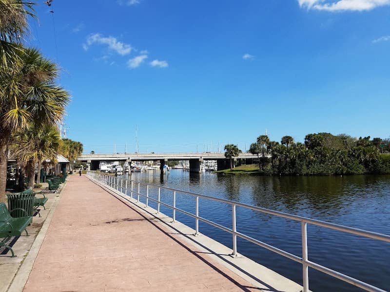 Crane Creek Promenade - Image 3