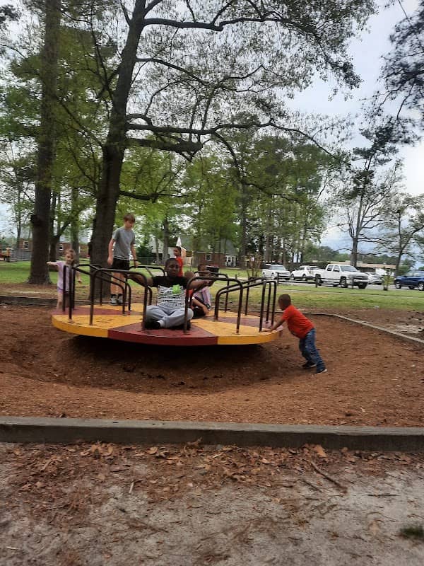 Mount Olive Park - Image 2
