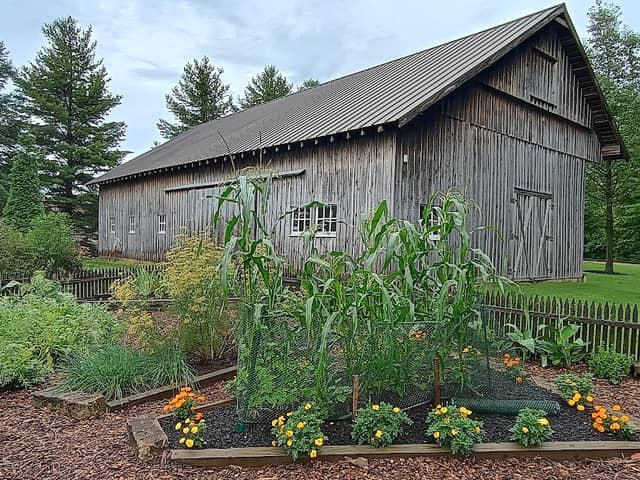 Schaeffer Barn - Image 1