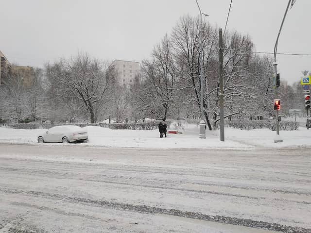 Molodozhnyy Skver - Image 2