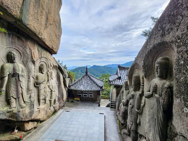 Seokbulsa - Image 1