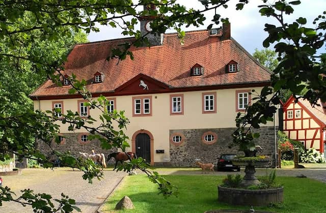 Am Schloß Park - Image 1