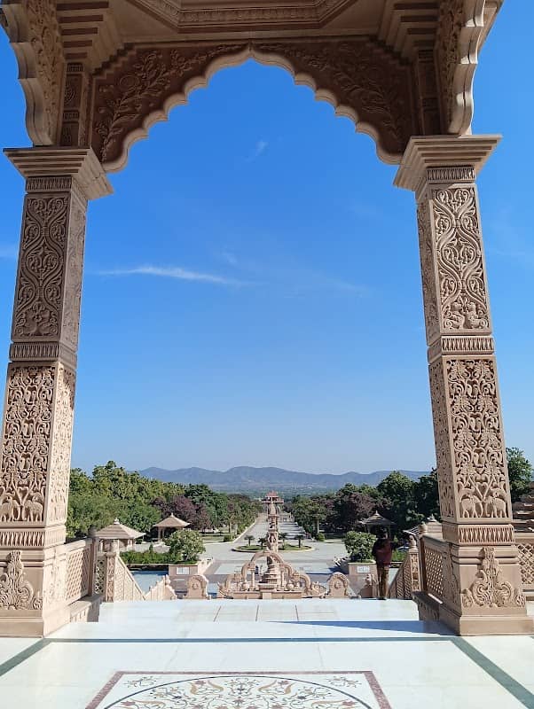 Nareli Garden - Image 1