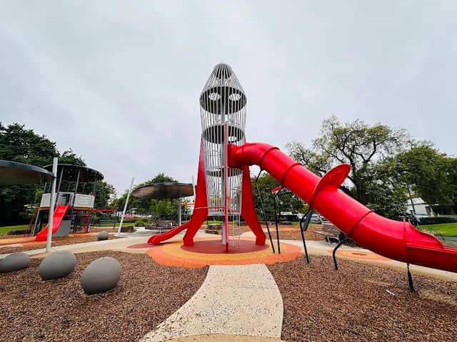 Central Gardens - Image 1
