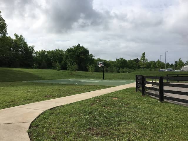 Flagpole Park - Image 3
