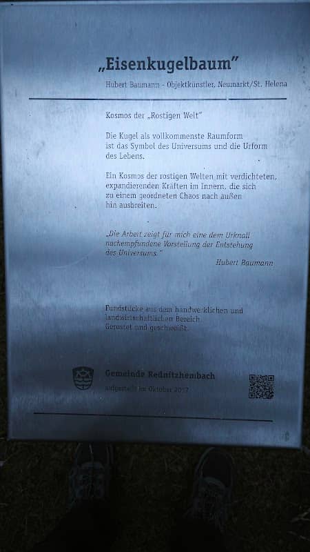 "Eisenkugelbaum" Kunstwerk am Kunstweg - Image 2