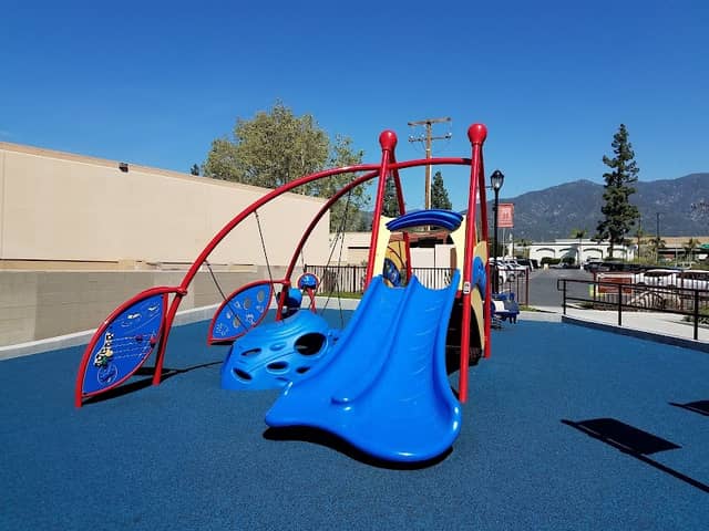 Station Square Park - Image 1