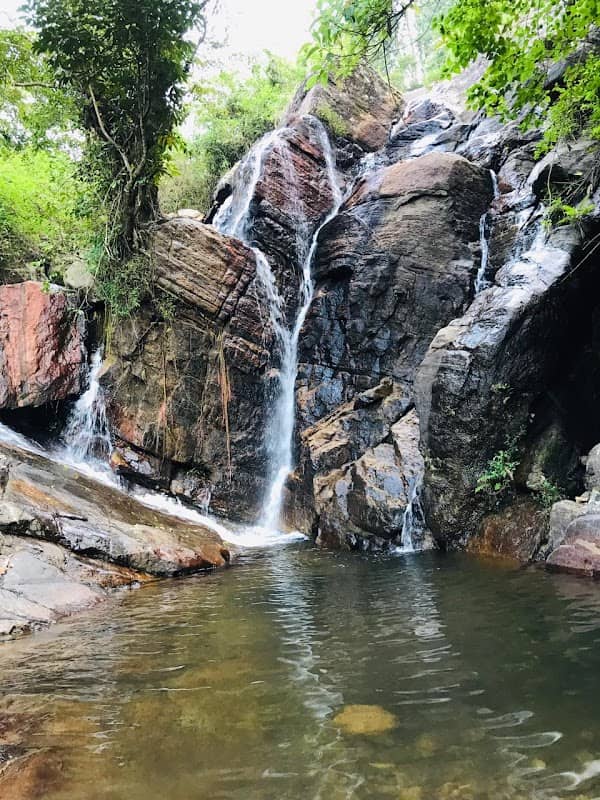 Kande Sudu Ella Waterfall - Image 1
