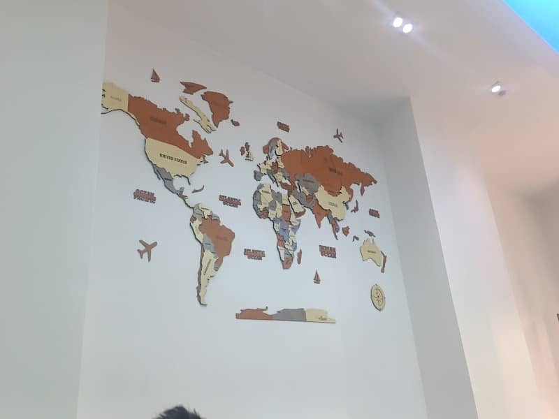 BE tourist travel - Image 1