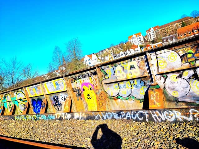 Alte Gleisbrücke über den Hafendamm zum Osthafen - Image 1