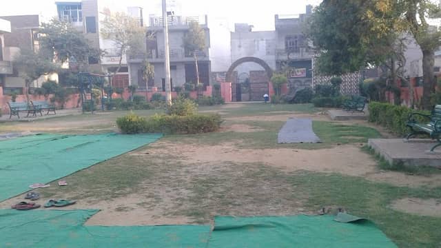 shiv park - Image 1