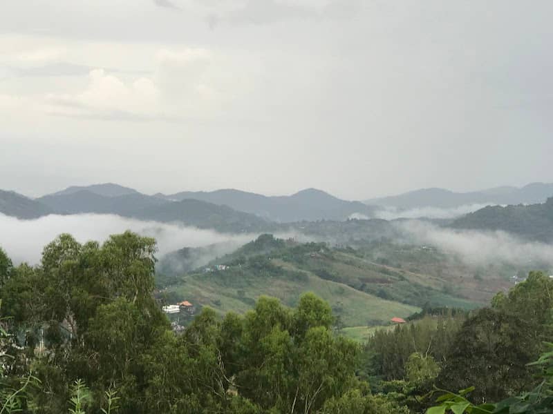Kaew-Kawee Hill - Image 1