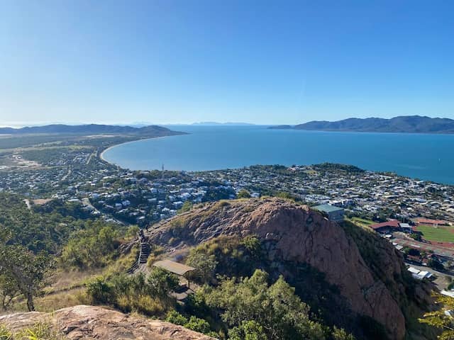 Castle Hill Lookout - Image 1