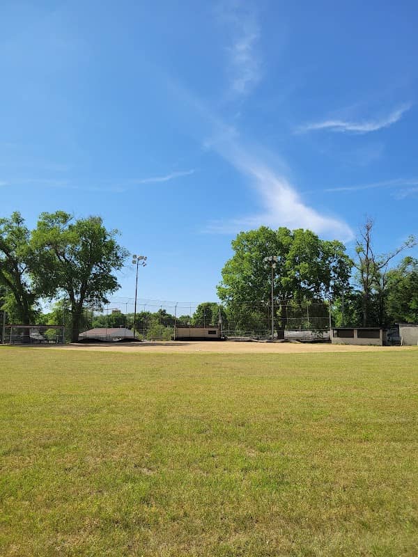 Tenth Street Park - Image 1