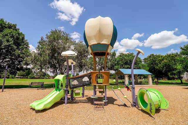 Country Meadows Park - Image 2