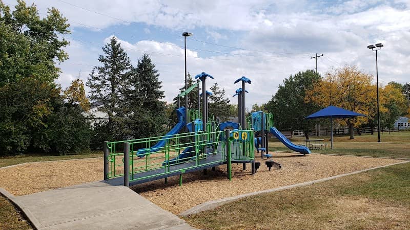 Hilltop Park /Carnevale Shelter - Image 1
