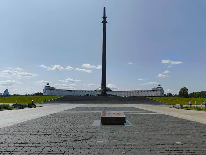 Monument Pobedy - Image 2