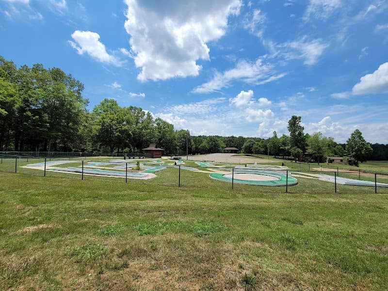 Farris Memorial Park - Image 2