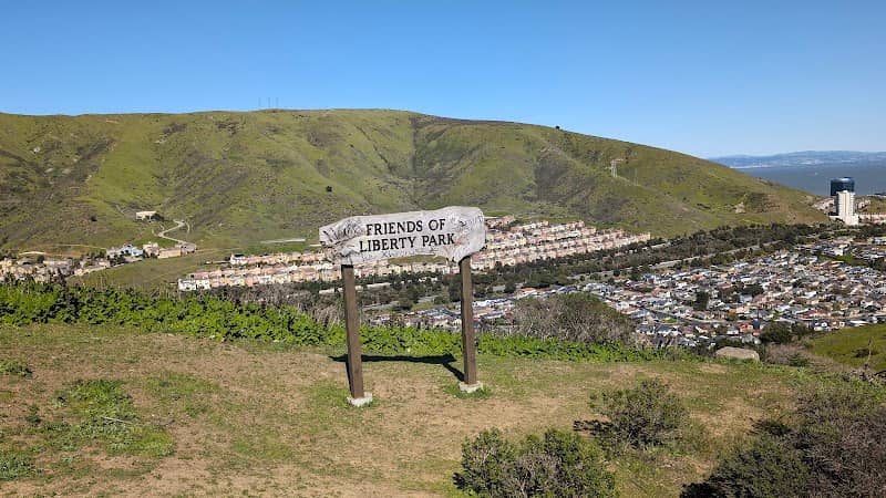 Sign Hill Park - Image 2