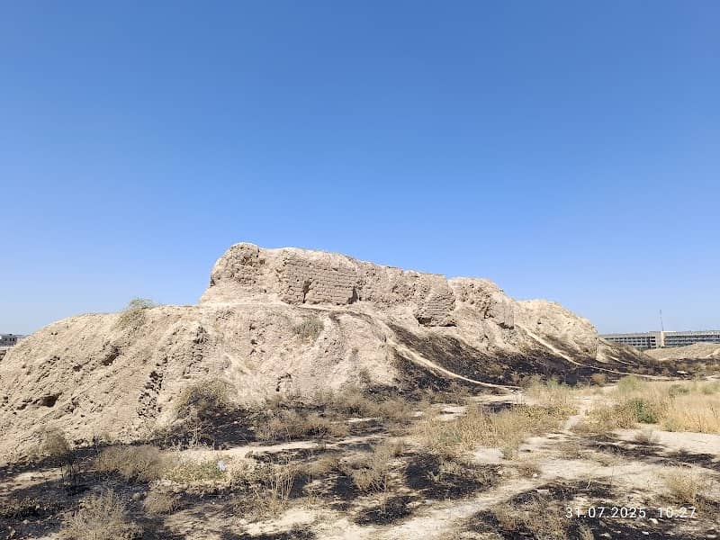 Ancient ruins of wall (Руины древних стен) - Image 1