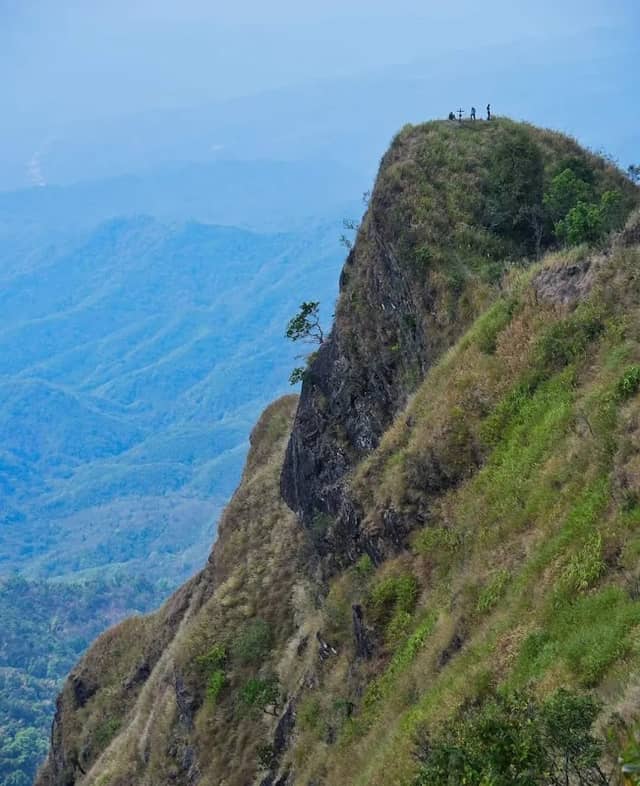 Sakawrhmuituai Peak, Sihphir - Image 1