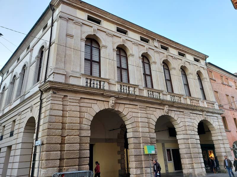 Roncale Palace - Image 1