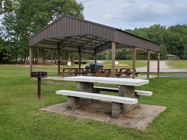 Beaverton Park - Image 1