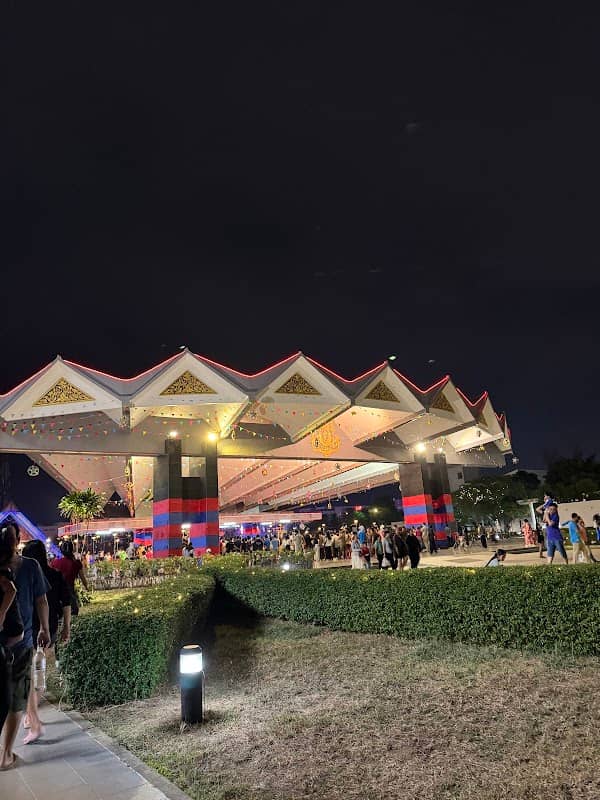 Pochentong City Park - Image 1