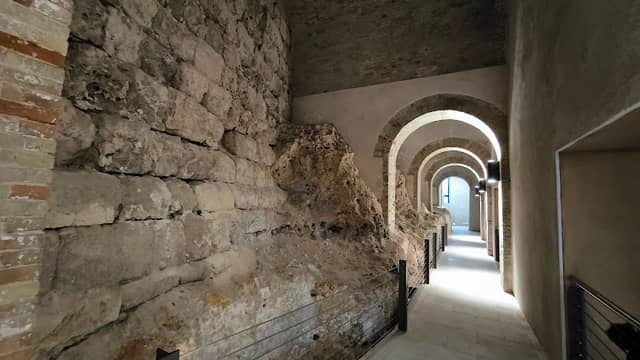 Galleria dello Sperone - Image 1