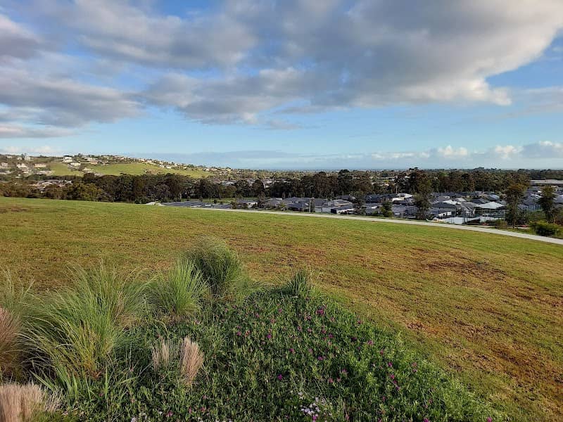 Hill-Top Park - Image 1