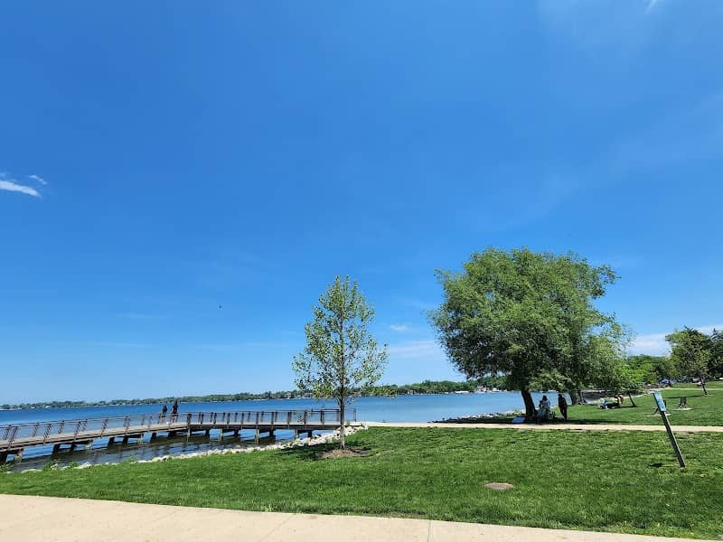Lakeshore Park - Image 2