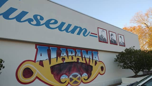 Alabama Fan Club And Museum - Image 2