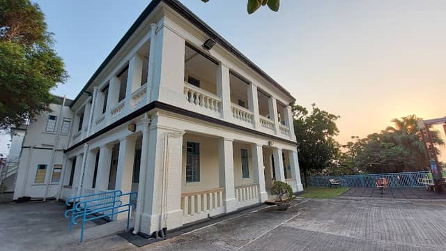 Block 25 of the old Lei Yue Mun Barracks - Image 1