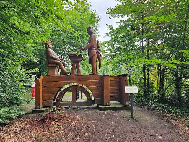 Königs Wusterhausen Tiergartenskulpturen - Image 2