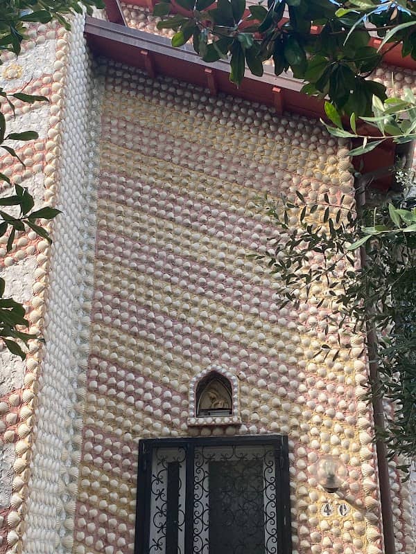 House of the Shells - Image 2
