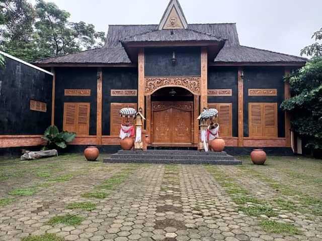 Lembur Pakuan Sukadaya Subang - Image 1