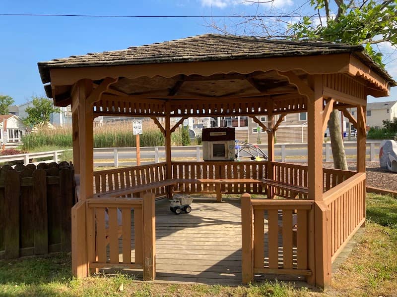 John Waples Memorial Playground - Image 1