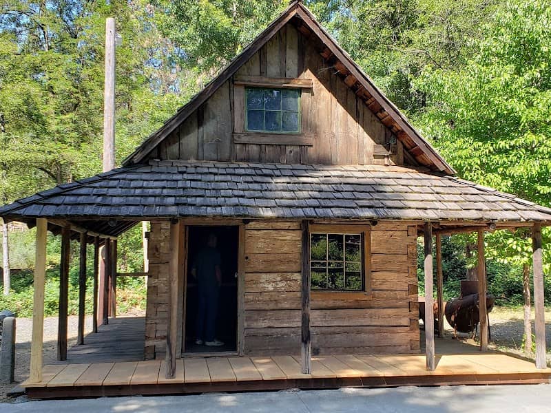 Jake Jackson Museum - Image 2