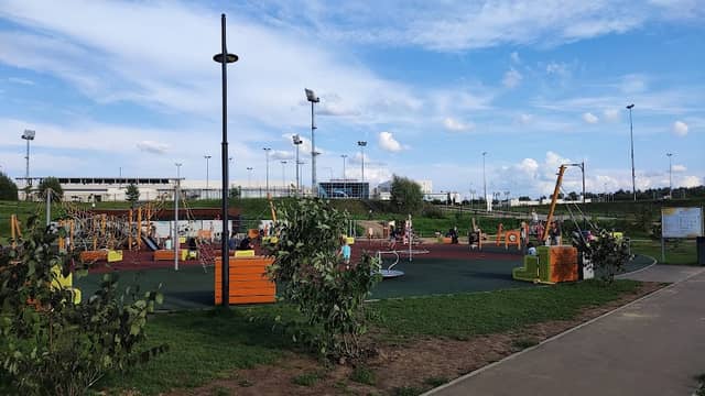 Park Naberezhnoy Reki Pesochnaya - Image 1