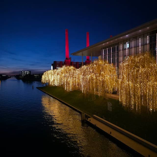 Aussenbühne der Autostadt - Image 2
