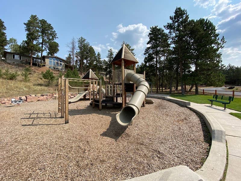 Crestwood Park - Image 1