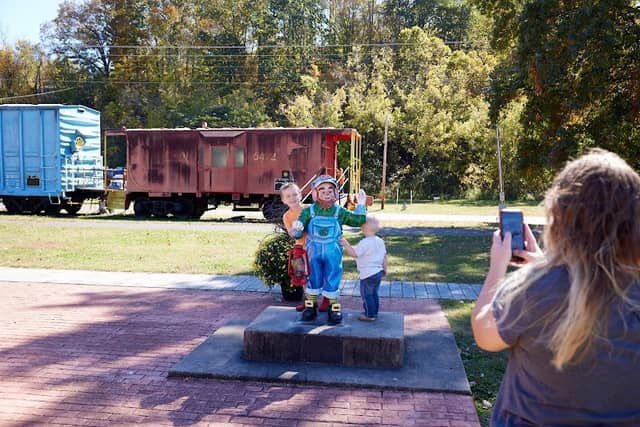 Betsy Ligon Park - Image 1