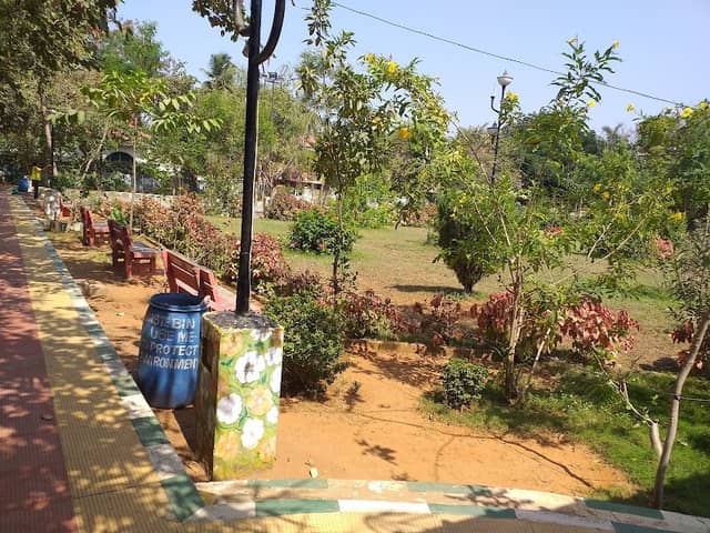 Krishnapuram Park - Image 1