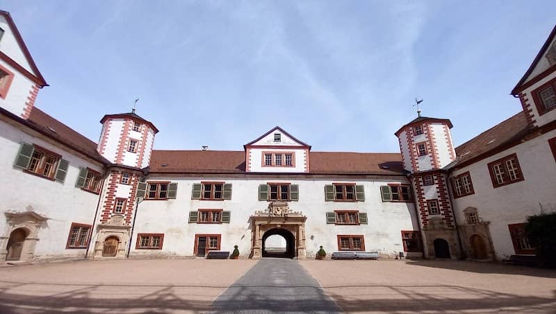 Museum Schloss Wilhelmsburg - Image 1