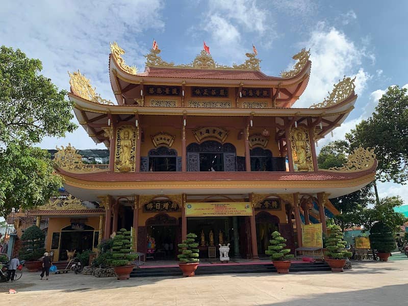 Phap Buu Buddhist Temple - Image 1