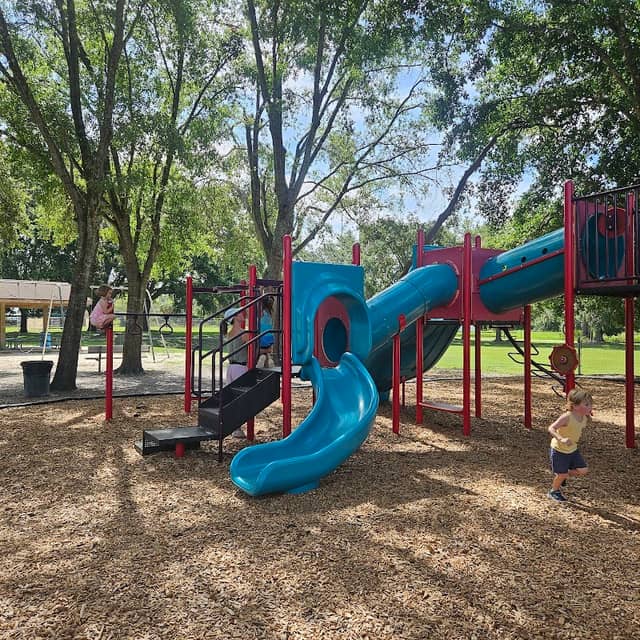 san antonio athletic complex community garden - Image 2